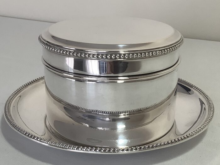 Zilveren koekdoos Zilveren koekdoos