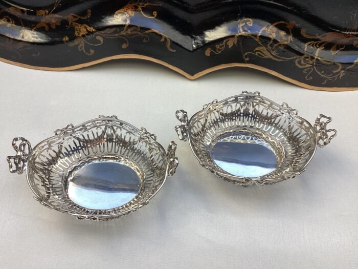 kleine bonbonmandjes