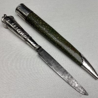 zilver mes in foedraal roggehuid zilver mes in foedraal roggehuid