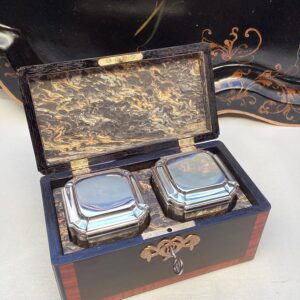 Louis Seize kist cuba mahonie