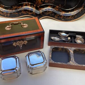 Louis Seize kist cuba mahonie