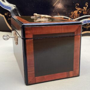 Louis Seize kist cuba mahonie