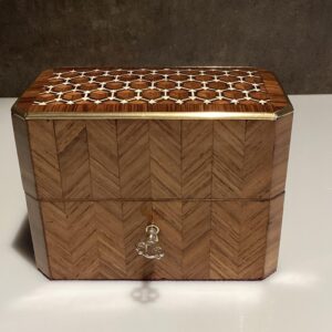 parfumdoosje met marquetry