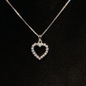 hartje met diamant collier